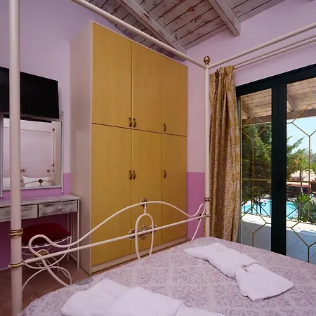 Villaggio Maistro Aparthotel 3*