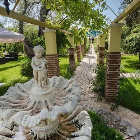 Aparthotel Villaggio Maistro 3*
